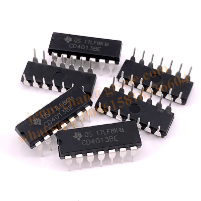 The new original CD4013BE double D trigger is inserted into DIP-14